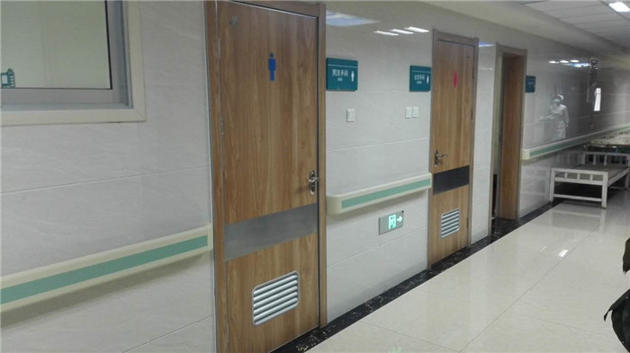 醫院衛生間門